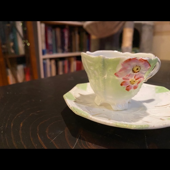 Tiny Antique Tea Cup 💕Bundle 3 items for $20💕 - Picture 3 of 4